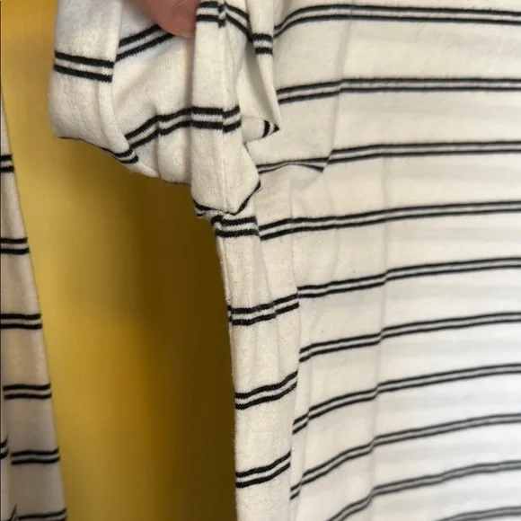 Striped Turtleneck - White and Black - Picture 4 of 5